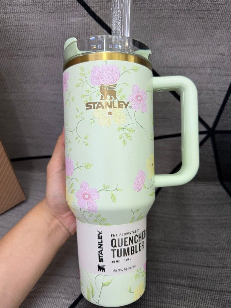 Stanley Tumbler 1Liter (Category: Water Bottles & Tumblers) located in Manila. Submitted by oddbear_f120b3 (Listing ID 1435711811, Image 1). Description: Super ganda mga sis promise 😍 Brand new with box 🎁 Open for reseller 👏 Message lang po ☺️.