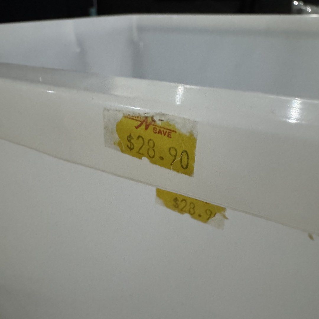A set of Storage Boxes443292456196526085
