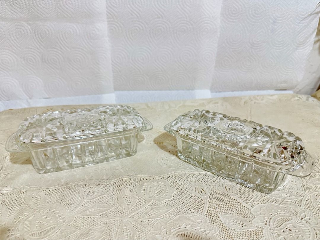One Pressed Glass Lidded Butter Dish (Category: Dinnerware & Cutlery) located in Cebu City. Submitted by annaincebu (Listing ID 1435598469, Image 1). Description: 🍷 ✅ MEASUREMENTS: Height: 2 inches Length: 7.5 inches ✅ NOTES: 1 piece on hand.