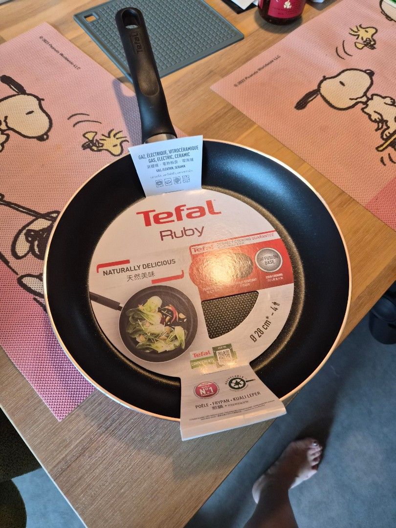 Tefal Ruby Frying Pan - Brand New