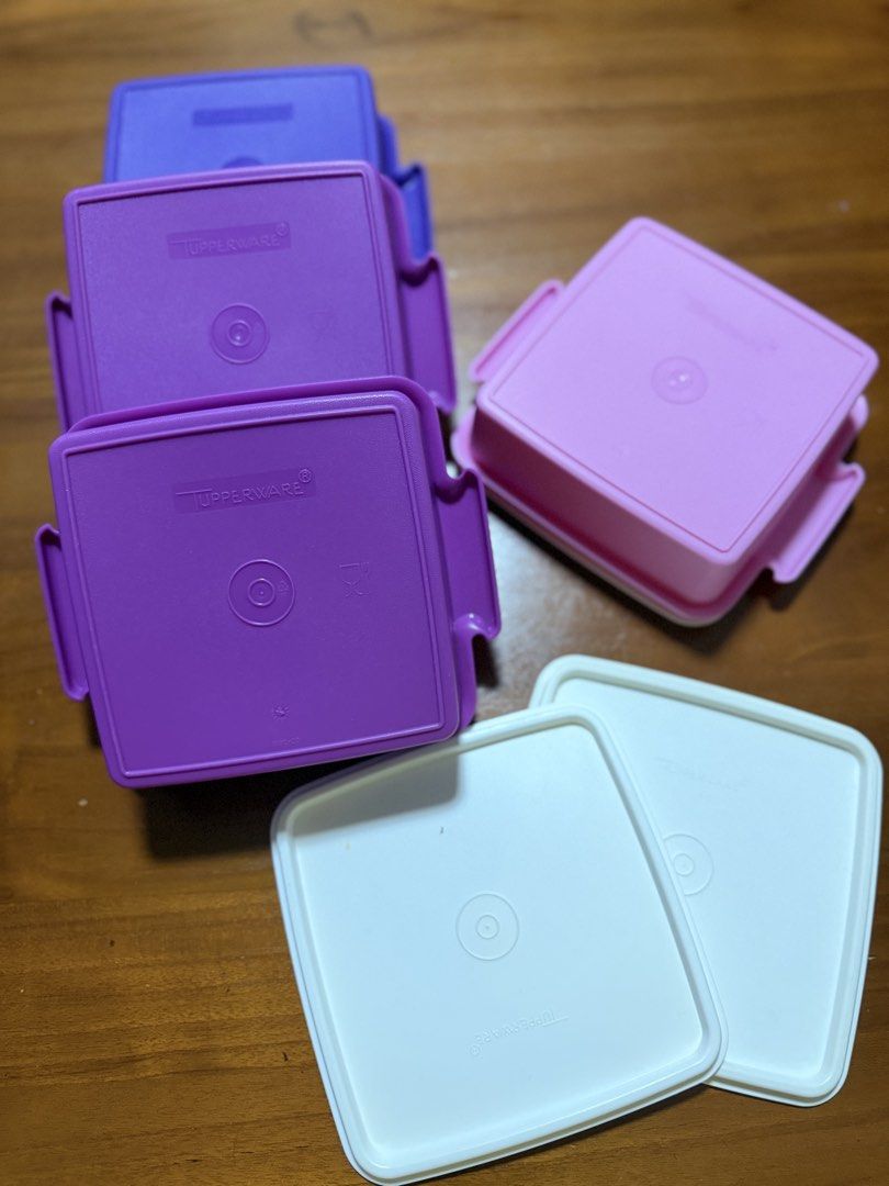 Tupperware Square Containers Set442952220462950401