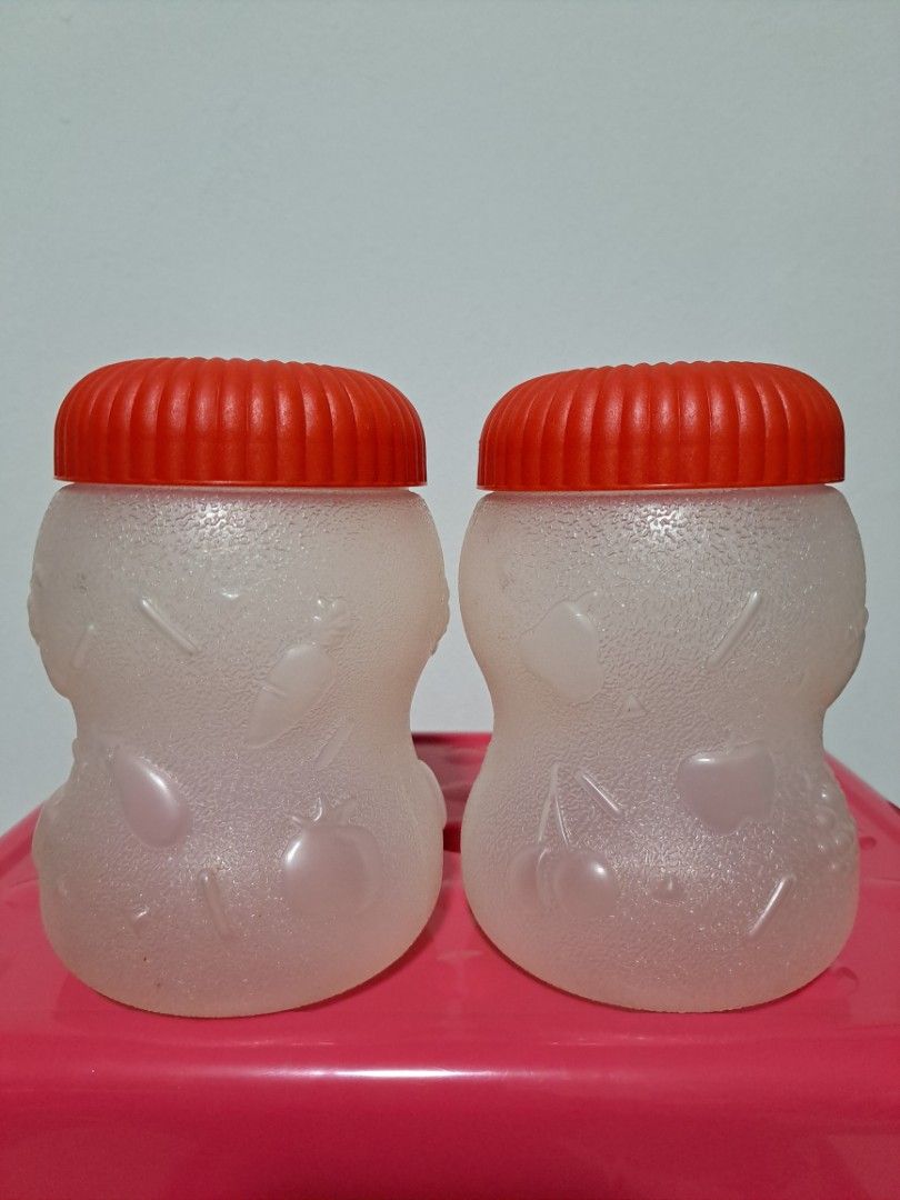 Vintage Containers443315173469736960
