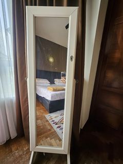 (Category: ) located in . Submitted by ankitkochar (Listing ID 1435542066, Image 1). Description: .