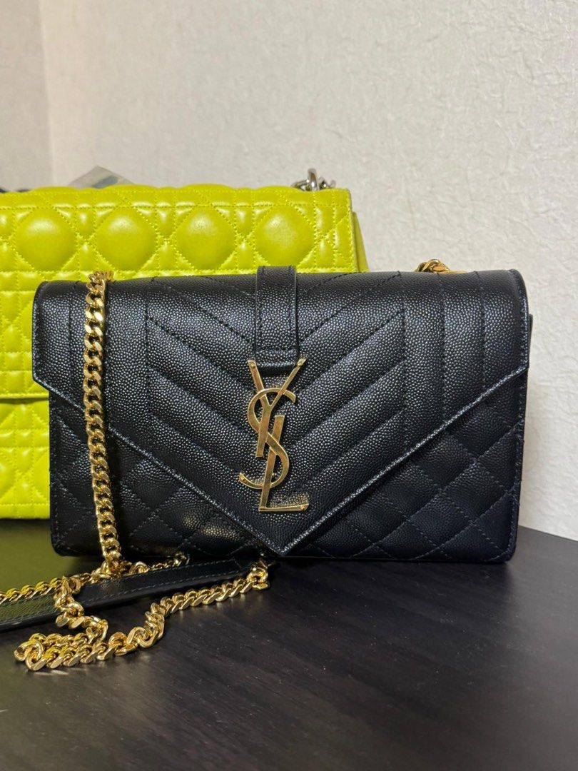 YSL Bag 💯 Authentic & Original (Category: Luxury Bags & Wallets) located in Caloocan City. Submitted by flamingo_heart04 (Listing ID 1435635829, Image 1). Description: YSL Bag 💯Authentic & Original Bag .