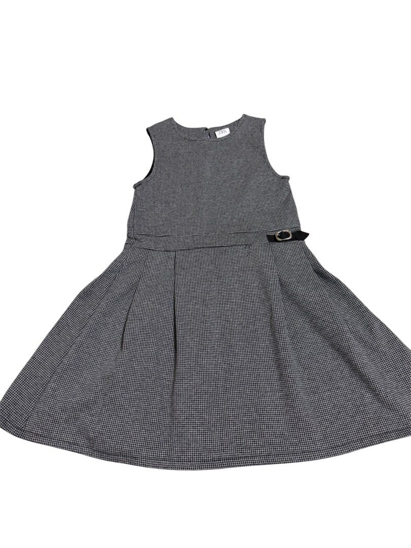 Zara Houndstooth Dress - Size 10 (Category: Babies & Kids Fashion) located in Quezon City. Submitted by mcva2 (Listing ID 1435586343, Image 1). Description: - Houndstooth pattern sleeveless dress - Size 10 - Fitted bodice with belt detail - Flared skirt - Keyhole opening at back - Suitable for various occasions.