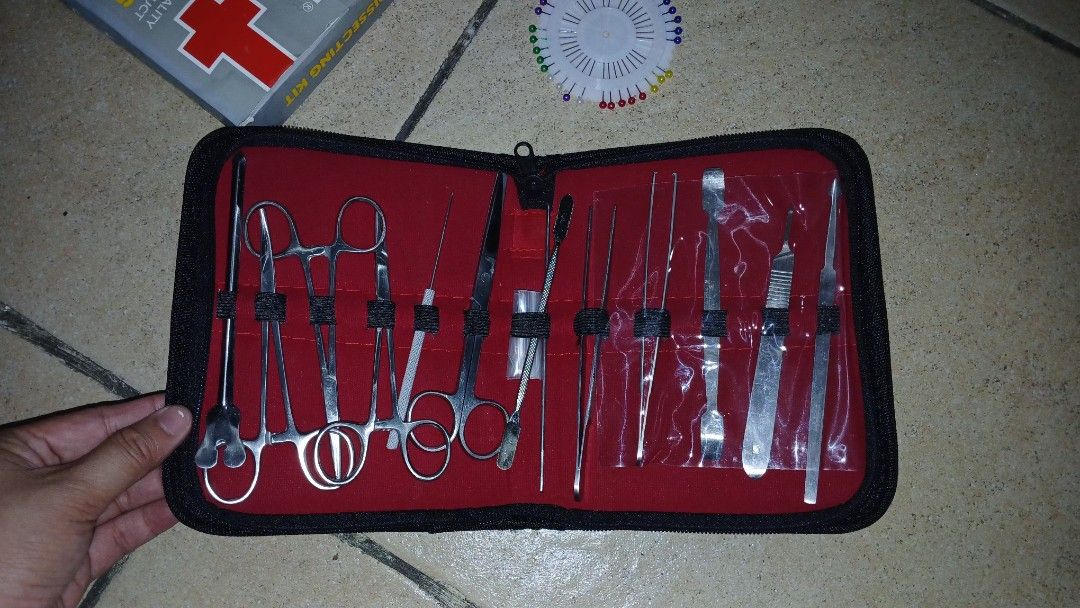 14-piece Disecting Kit (Category: Everything Else Others) located in Cainta. Submitted by anlogabor (Listing ID 1438881857, Image 2). Description: .