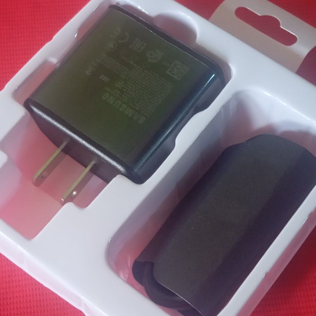45W TYPE C SAMSUNG CHARGERS (Category: Chargers & Cables) located in Paranaque City. Submitted by powerzone0517 (Listing ID 1438907626, Image 2). Description: .