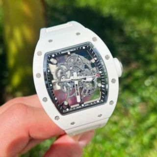 (Category: ) located in . Submitted by buyingrolexcash (Listing ID 1438940279, Image 1). Description: .