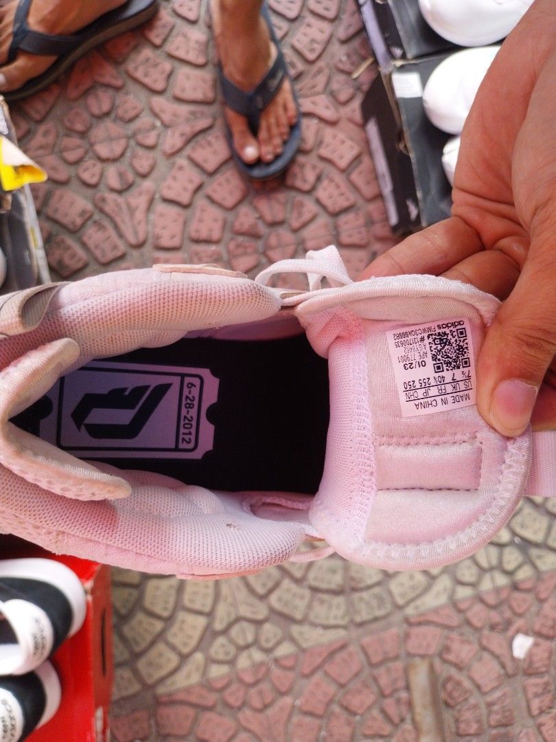 Adidas Dame Admit 1 (Category: Sneakers) located in Caloocan City. Submitted by rousrou01 (Listing ID 1438990340, Image 3). Description: - Adidas Dame Admit 1 - Color: White - Adidas logo on the side - White sole with wavy pattern - White laces - Size information visible inside.