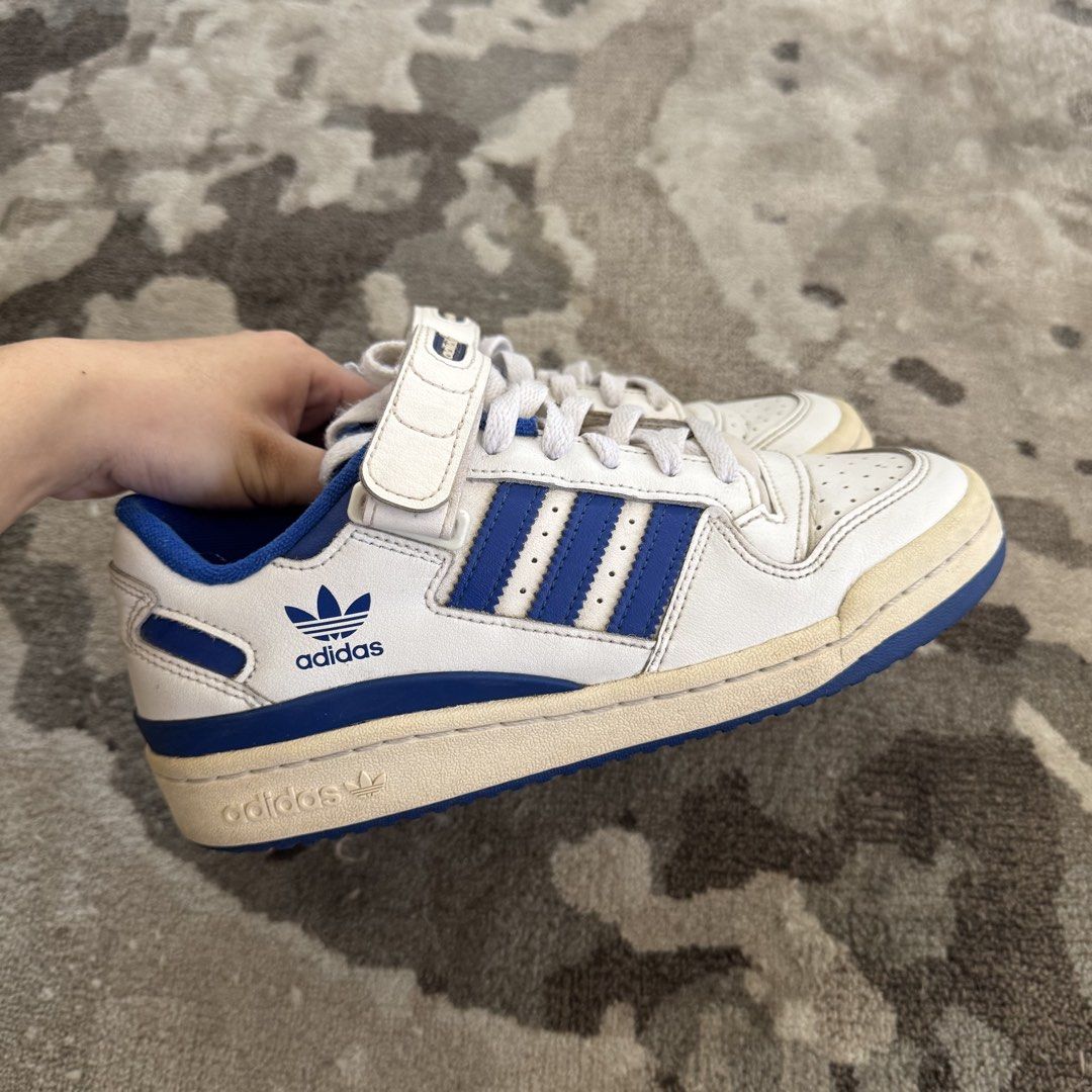 Adidas Forum Low White/Royal Sneakers (Category: Sneakers) located in Muntinlupa City. Submitted by pat.dlm (Listing ID 1438897108, Image 2). Description: decluttering no sole separation.