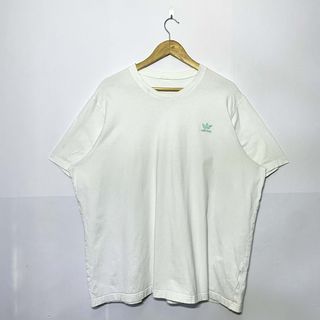 (Category: ) located in . Submitted by ywthrift (Listing ID 1439040947, Image 1). Description: .