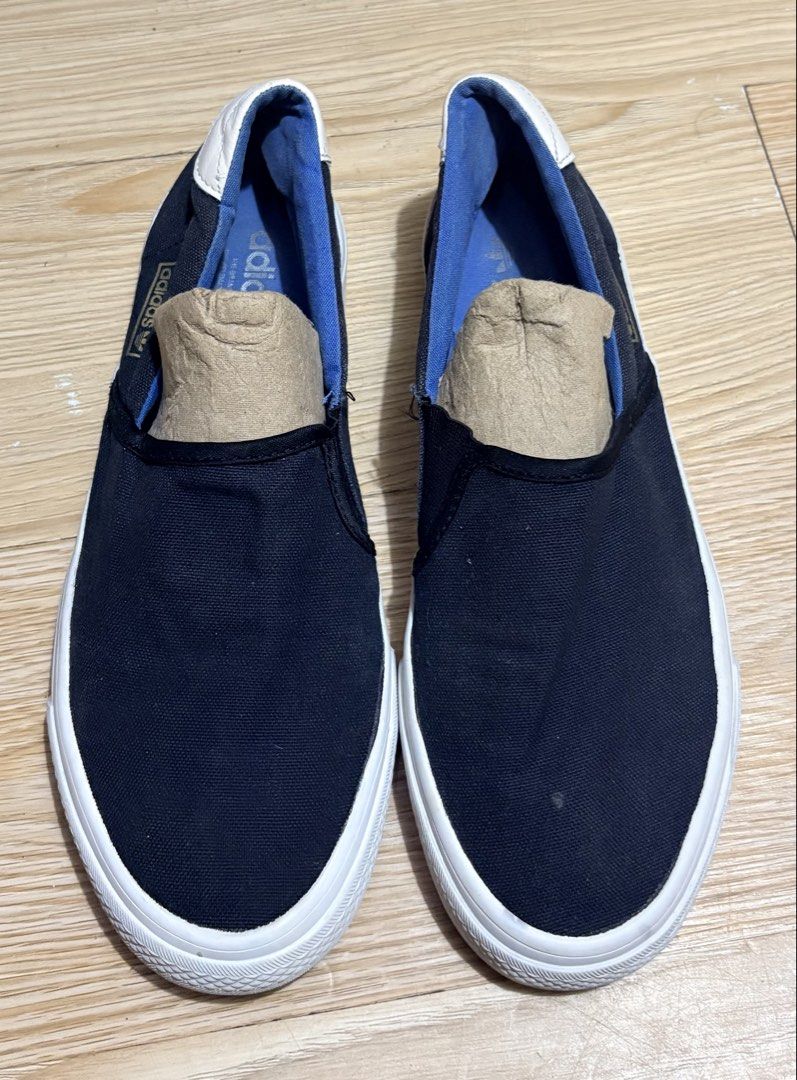 Adidas slip on size m8 w10 (Category: Sneakers) located in Koronadal. Submitted by bulilitfam (Listing ID 1438920514, Image 1). Description: Ukaysource Unisex Men 8 Women 10 Insole 26cm Eur41.5.