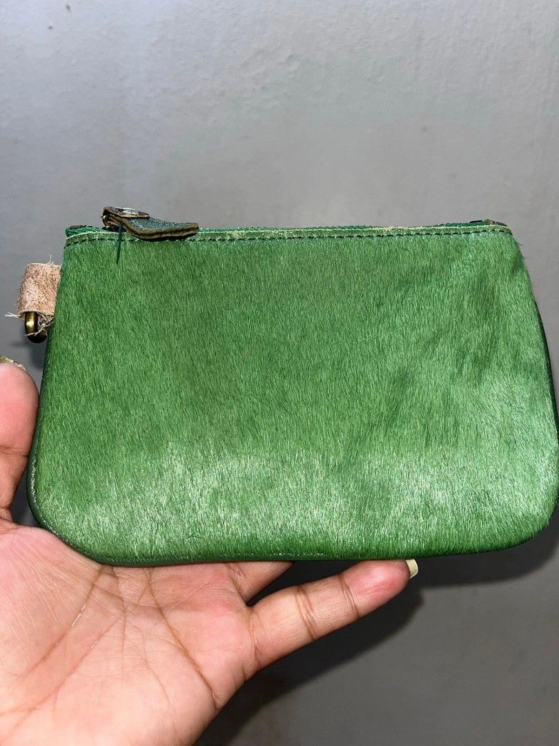 Animal Fur CoinPurse (Category: Wallets & Card holders) located in Baguio. Submitted by roselleshiddentreasures13384 (Listing ID 1438993926, Image 2). Description: 🌸Animal Fur & Leather Material 🌸No Major Issue 🌸Looks New 📏Meduim Size 🌸Limit Your Expectation The Item Is Preloved From Ukay ❌No Return No Exchange. ❗.