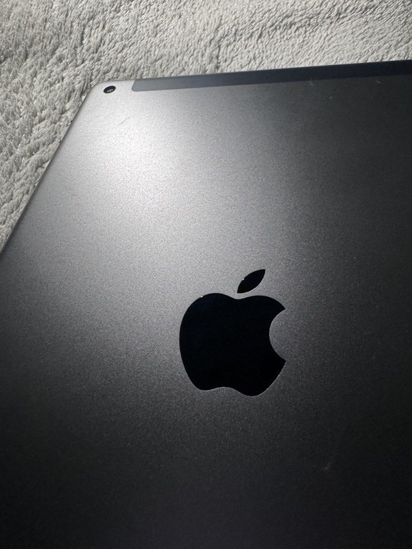 Apple iPad 9th Gen | 64GB | Space Gray | Wi-Fi + Cellular (Category: iPad) located in Manila. Submitted by zane_anthonie (Listing ID 1439030429, Image 1). Description: Selling my Apple iPad 9th Generation (10.2-inch, 2021 model) in Space Gray. This is the Wi-Fi + Cellular version, so you can easily use a SIM card for internet on the go. Perfect for students, office work, or daily media consumption! 📌 QUICK SPECS: • Storage: 64GB • Color: Space G