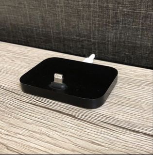 Apple Lightning Dock464593595422494720