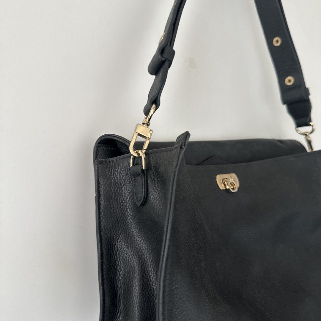 Auth Andiata Leathered Bag (Category: Luxury Bags & Wallets) located in Cebu City. Submitted by condodeclutterph (Listing ID 1438991379, Image 3). Description: .