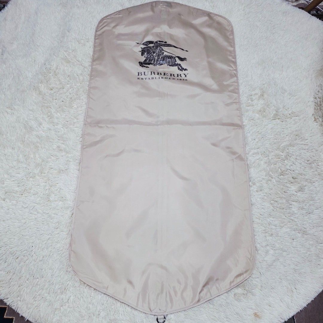 Authentic Burberry Garment Bag (Category: Luxury Bags & Wallets) located in Binangonan. Submitted by makoleksyon (Listing ID 1438929010, Image 3). Description: excellent condition like new no flaws water proof and dust proof material bought in Japan 100% Authentic Money back guarantee.