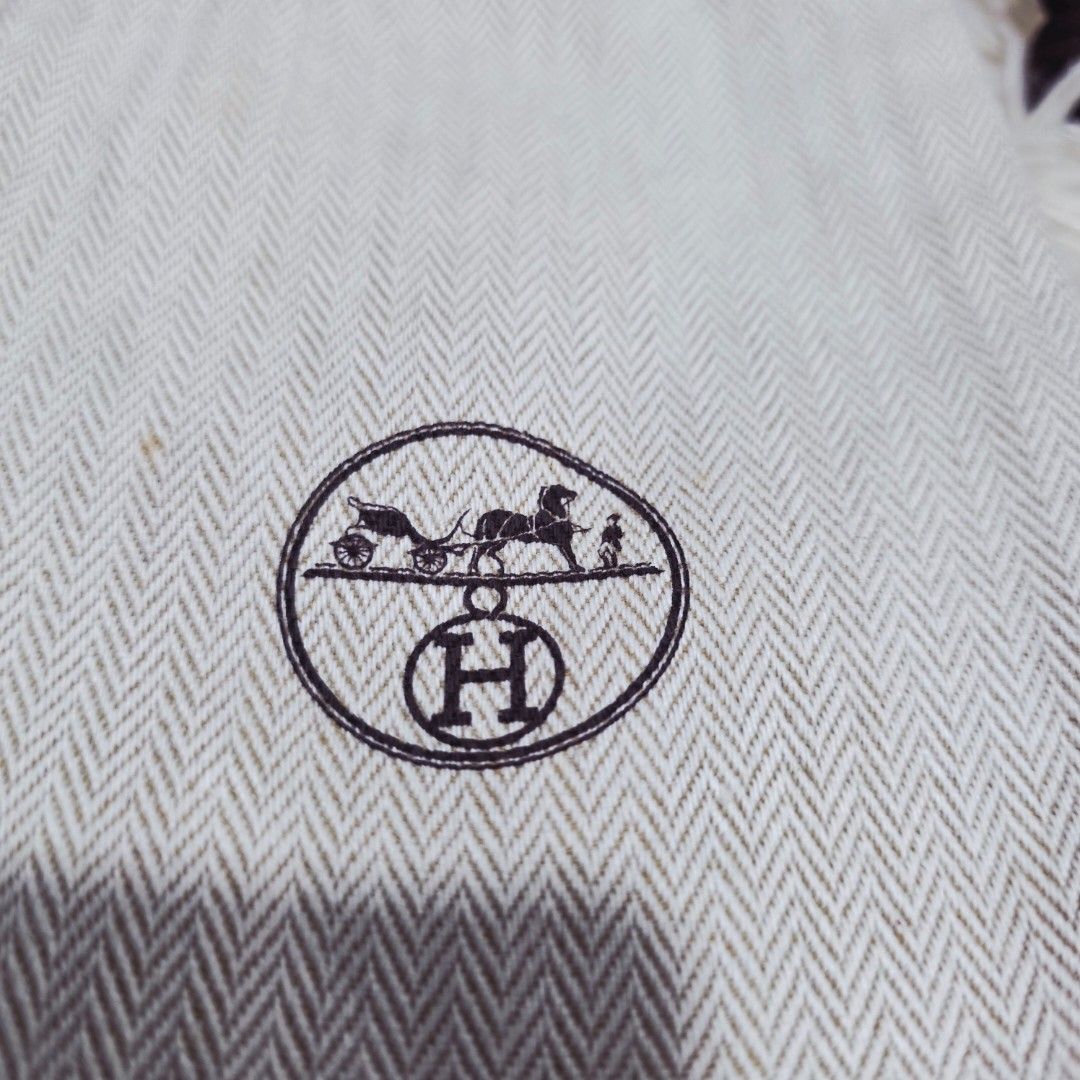 Authentic Hermes Bag strap dust bag 8x5 inches (Category: Luxury Bags & Wallets) located in Manila. Submitted by jfluxury.co (Listing ID 1438964634, Image 3). Description: excellent condition like new no flaws bought in Japan 🇯🇵 💯% Authentic. 😊 Money back guarantee. 😊 Clean and ready to use na.