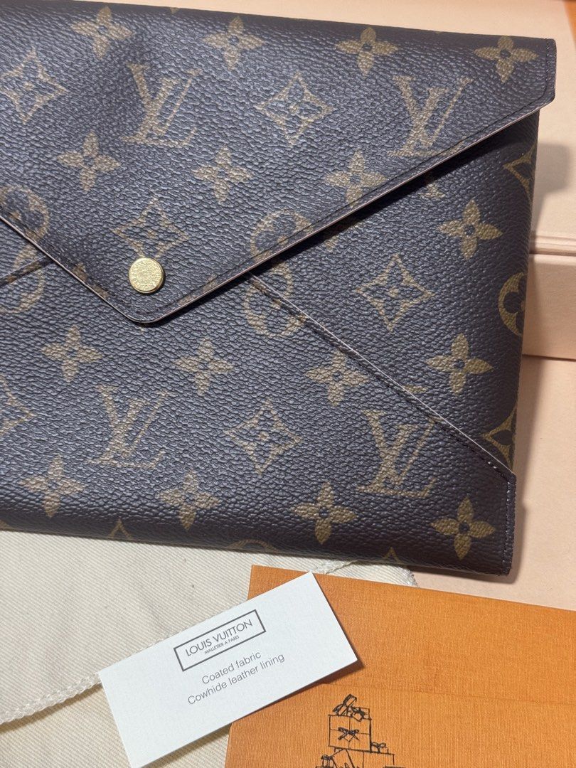 Authentic Louis Vuitton Kirigami Pochette Large (Category: Luxury Bags & Wallets) located in Manila. Submitted by calipotski (Listing ID 1438991028, Image 2). Description: For Sale Louis Vuitton Kirigami Pochette Large 💯 Original Microchip With box, card and dustbag Good as new With initial J Interested just pm me.