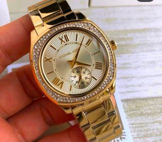 (Category: ) located in . Submitted by Authentic4Less_OLShop (Listing ID 1438901353, Image 1). Description: .