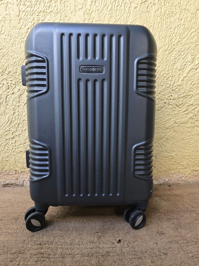 Authentic Samsonite Carry-On Luggage (Hard Shell) – Excellent Condition (Category: Luggage) located in Manila. Submitted by b166e5t (Listing ID 1438938440, Image 1). Description: Selling my pre-loved Samsonite cabin-size luggage. It is reliable, lightweight, and features smooth-rolling spinner wheels. Perfect for short business trips or weekend getaways. ​Brand: Samsonite ​Condition: 9/10 (Well-maintained, clean interior, minimal exterior scuffs 