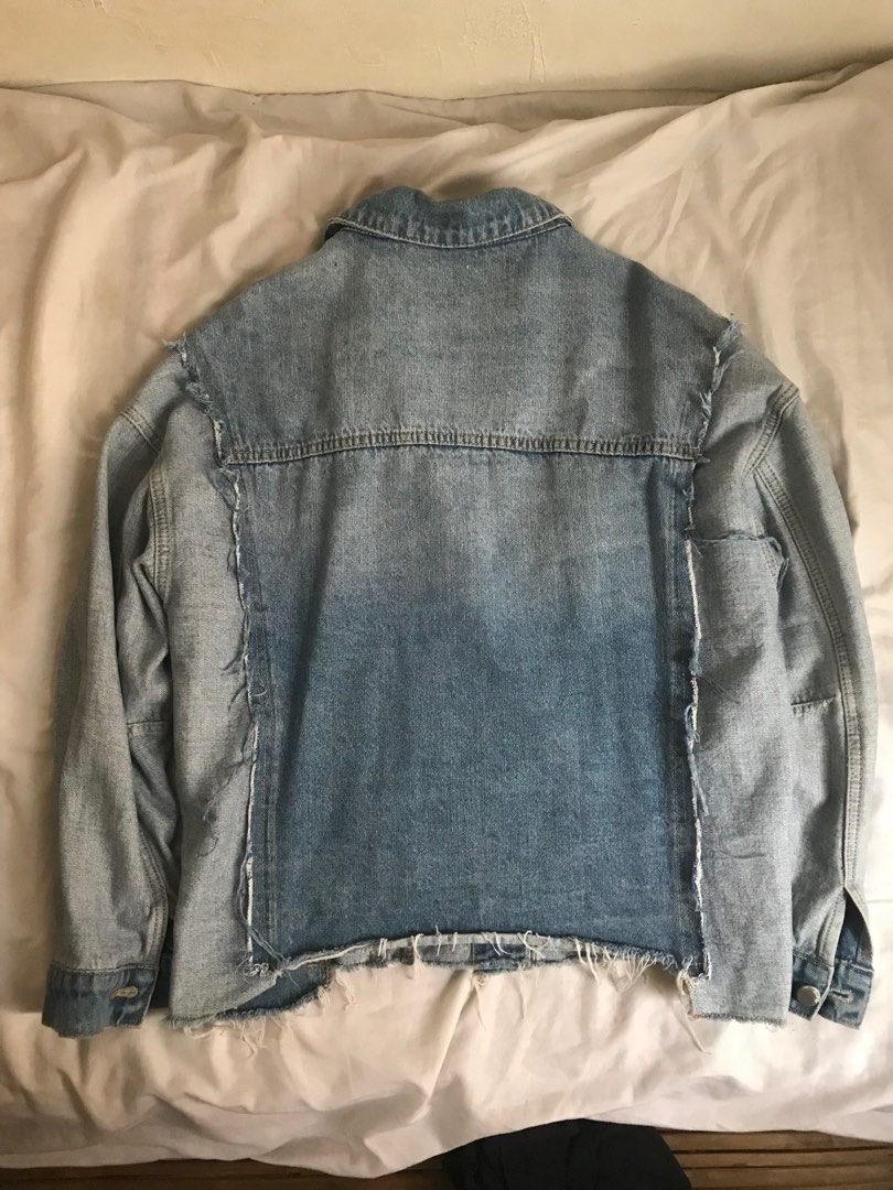 Awesome Lounge Distressed Denim Jacket Light Washed (Category: Coats, Jackets and Outerwear) located in Santa Rosa. Submitted by bgcoded (Listing ID 1439067516, Image 3). Description: quality is still 10/10. made in korea. length - 22in width - 19in.