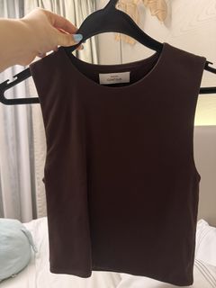 (Category: ) located in . Submitted by singaporeclothes1234 (Listing ID 1439037974, Image 1). Description: .