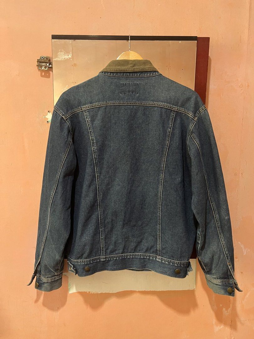 Baleno Storm Rider Jacket (Lee Alternative) (Category: Coats, Jackets and Outerwear) located in Sibulan. Submitted by rustysbestpick (Listing ID 1438906599, Image 2). Description: Baleno Storm Rider Jacket (Lee Alternative) Unlined (Perfect for this hot weather) Issue: just a scratch on the arm sleeve Pristine condition guaranteed Color rate: 9.9/10 No collar crease Size XL on tag Fits medium to large Pit to pit: 21.5 Length: 25.5 Shoulder: 20 Ar
