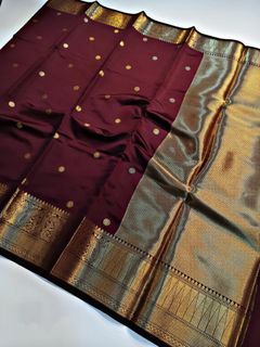 (Category: ) located in . Submitted by haniaboutique (Listing ID 1438914819, Image 1). Description: .