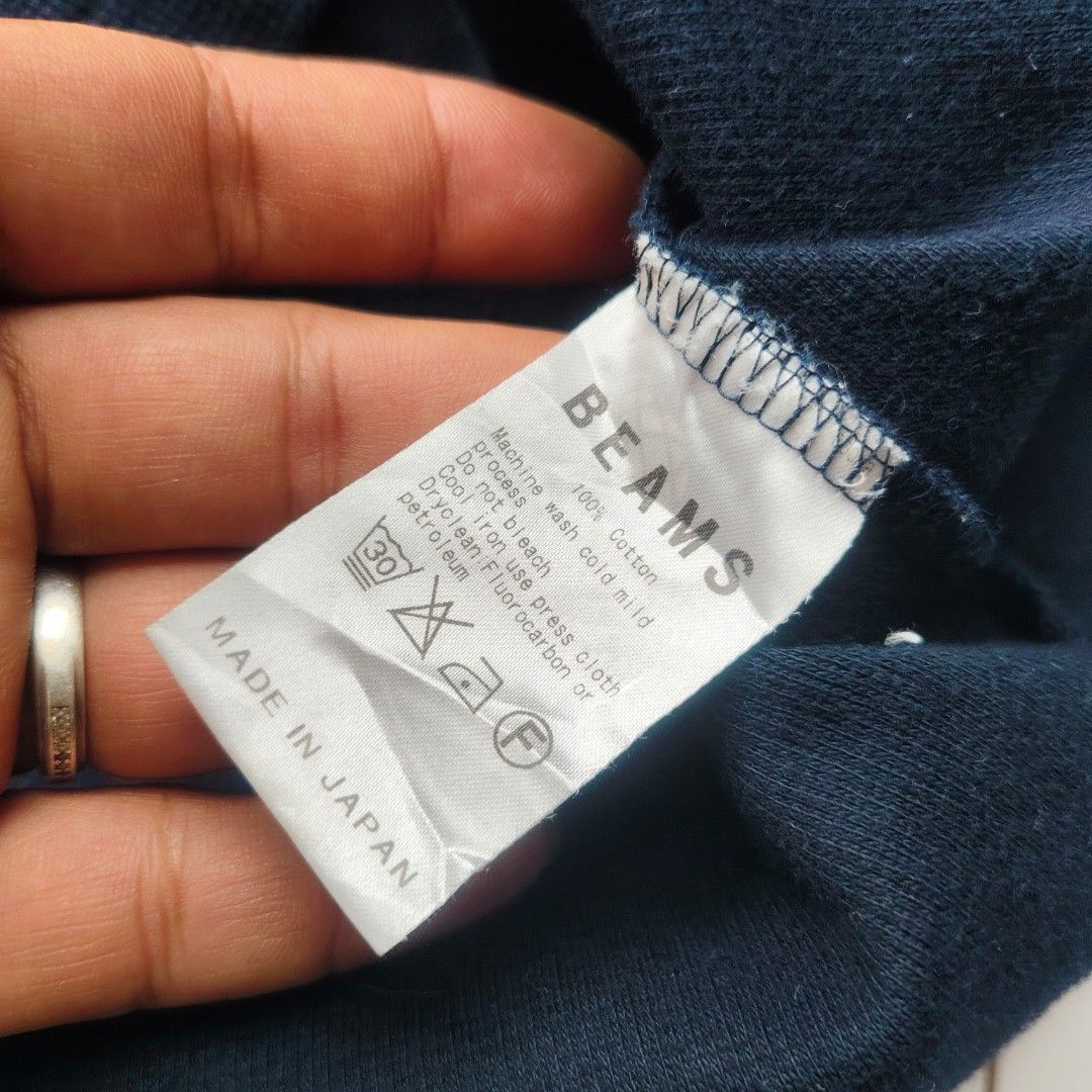 beams vneck sweater vest (Category: Activewear) located in Amadeo. Submitted by josephotep (Listing ID 1438933433, Image 3). Description: beams vneck sweater vest small on tag 1199 plus sf.loc cavite pm📥.