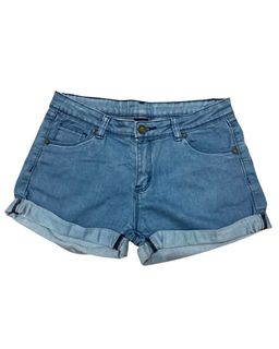 (Category: ) located in . Submitted by ruine (Listing ID 1438970318, Image 1). Description: .