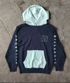 (Category: ) located in . Submitted by lokalthriftco. (Listing ID 1438886593, Image 1). Description: .
