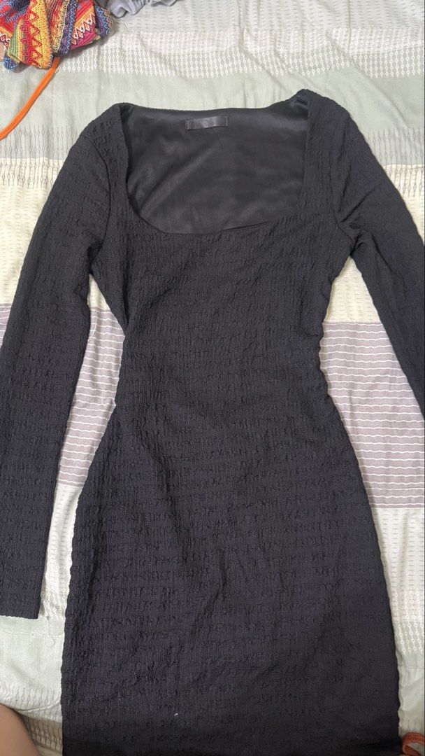 Black Textured Bodycon Dress (Category: Dresses) located in Manila. Submitted by blossm (Listing ID 1439050534, Image 2). Description: Bodycon long sleeve dress can fit to small and medium girlies.
