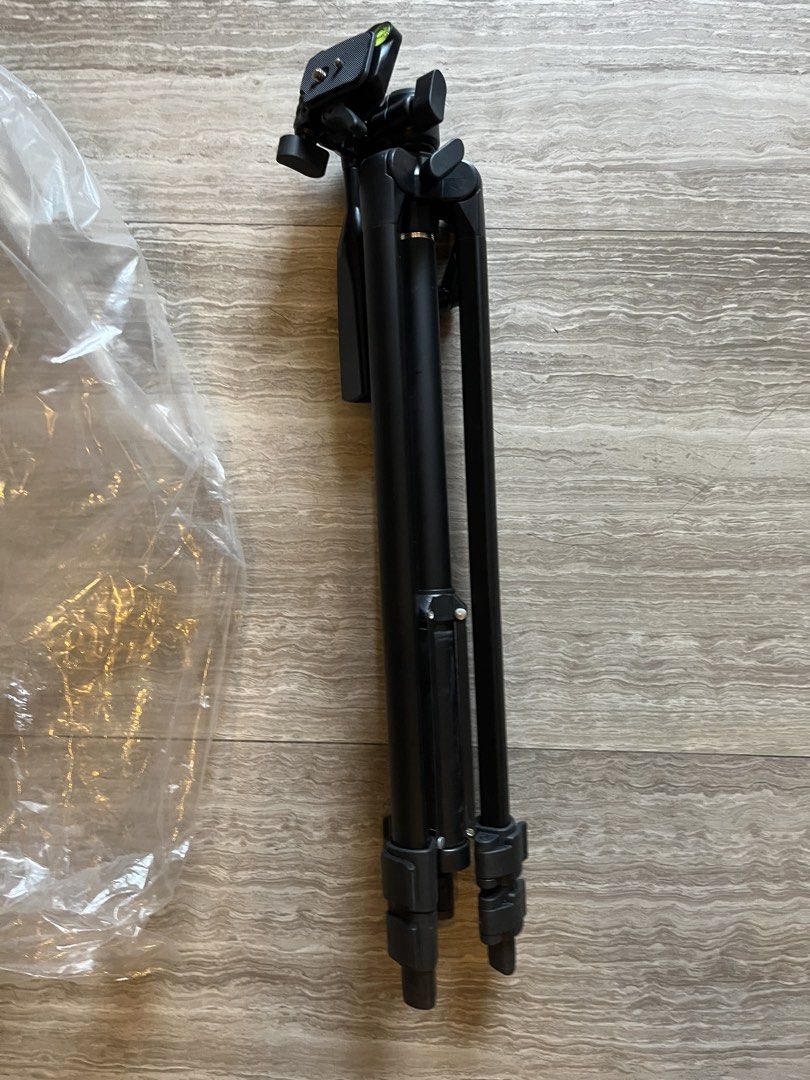 Black Tripod - Adjustable Height (Category: Tripods & Monopods) located in Singapore. Submitted by jasmj (Listing ID 1438972034, Image 1). Description: Up to 1.5M with two adjustable height options. Stable and lightweight with a level at the top. .