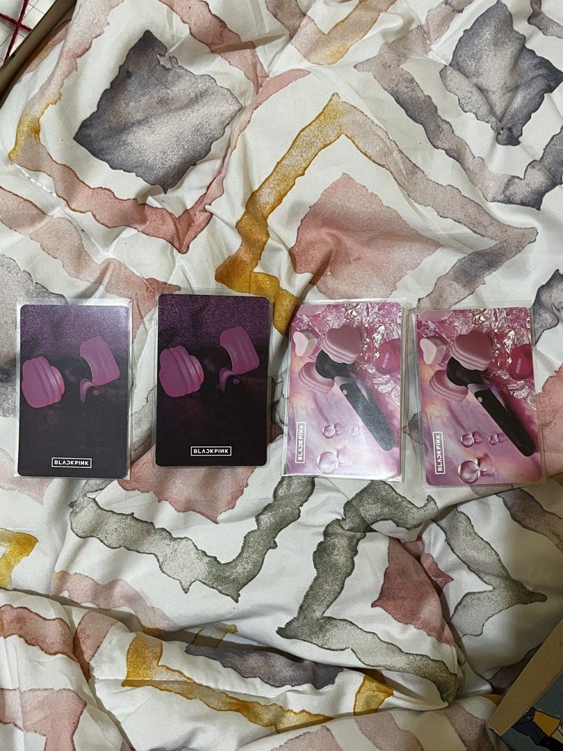 BLACKPINK Photocards limited edition (Category: K-Wave) located in Manila. Submitted by truecat-afdc75 (Listing ID 1438903504, Image 2). Description: - Official limited edition Blackpink photocard set - From the lightstick v2 - Holographic with signature.