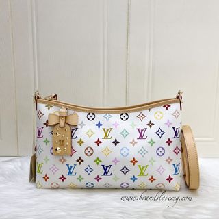 (Category: ) located in . Submitted by brands_lover (Listing ID 1438903360, Image 1). Description: .