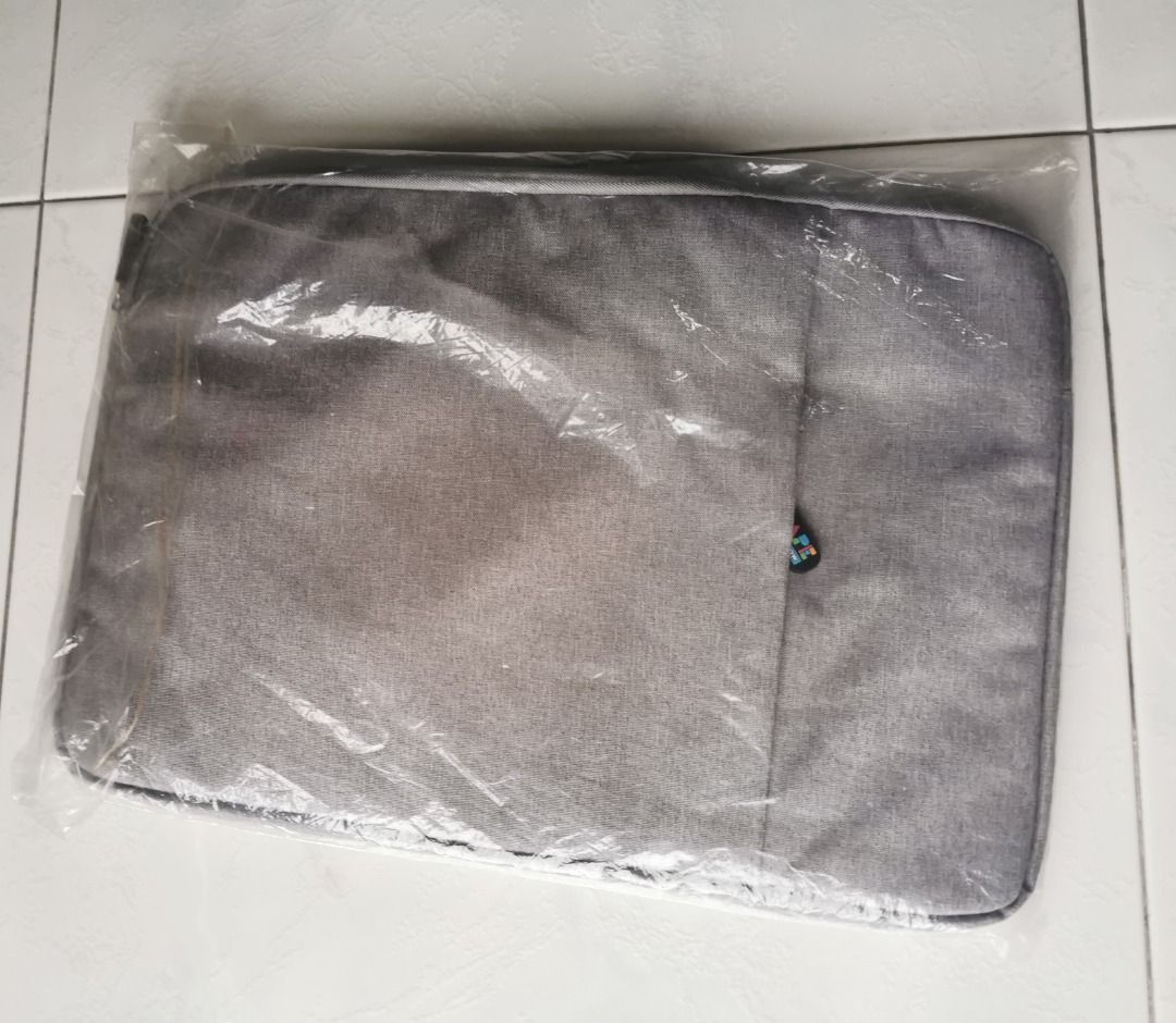 BNIP Grey Laptop Sleeve459848104458987520