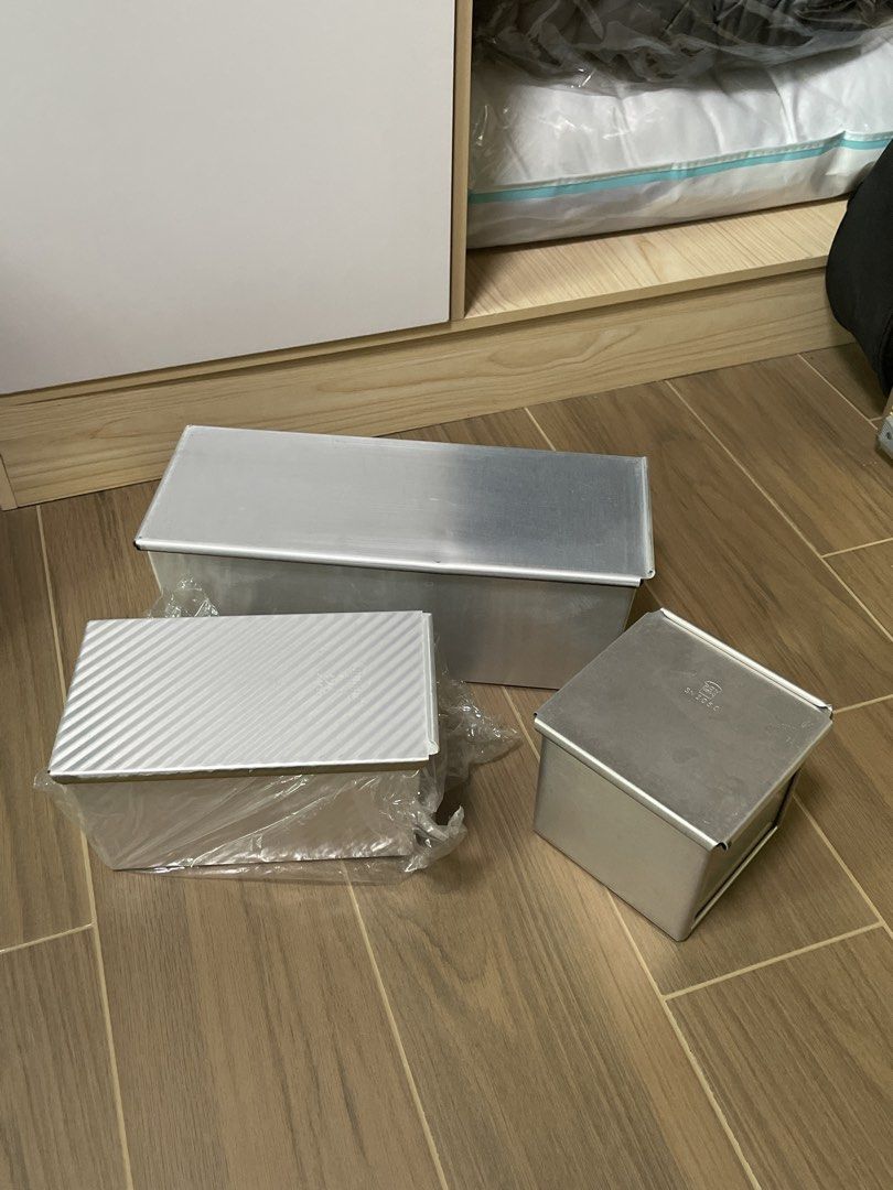 BRAND NEW Bread Baking Pans459263707814963200