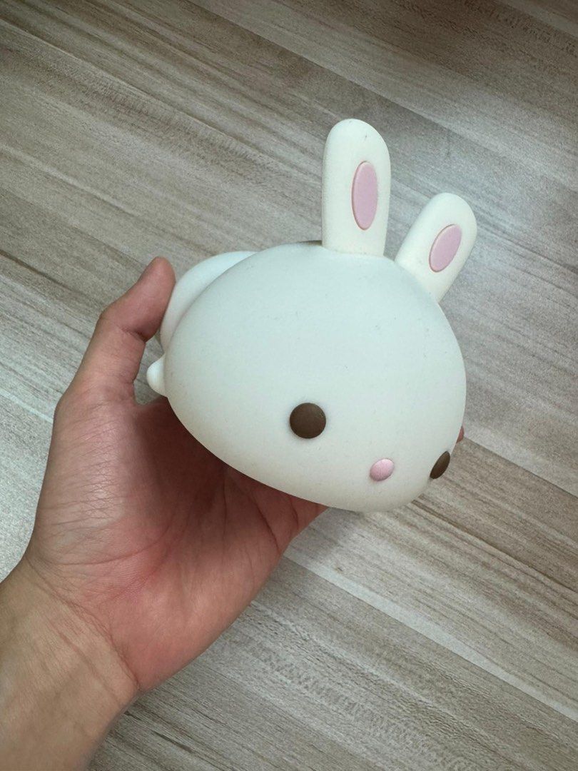 Bunny Light459554641759457280