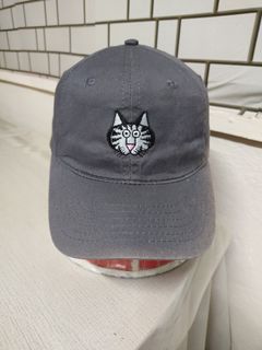 (Category: ) located in . Submitted by ek_thriftstore90 (Listing ID 1439033872, Image 1). Description: .