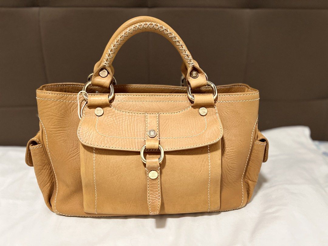 Celine handbag (Category: Luxury Bags & Wallets) located in Cabanatuan. Submitted by hellorhea (Listing ID 1438892419, Image 1). Description: .