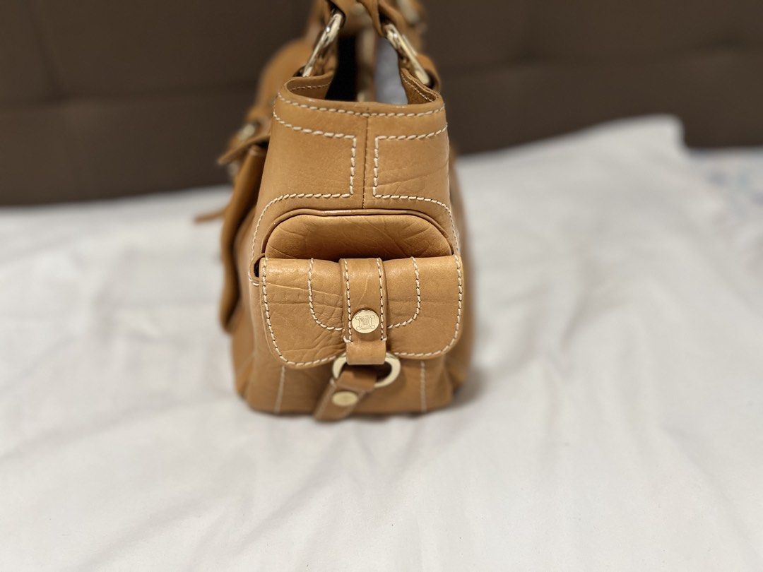 Celine handbag (Category: Luxury Bags & Wallets) located in Cabanatuan. Submitted by hellorhea (Listing ID 1438892419, Image 2). Description: .