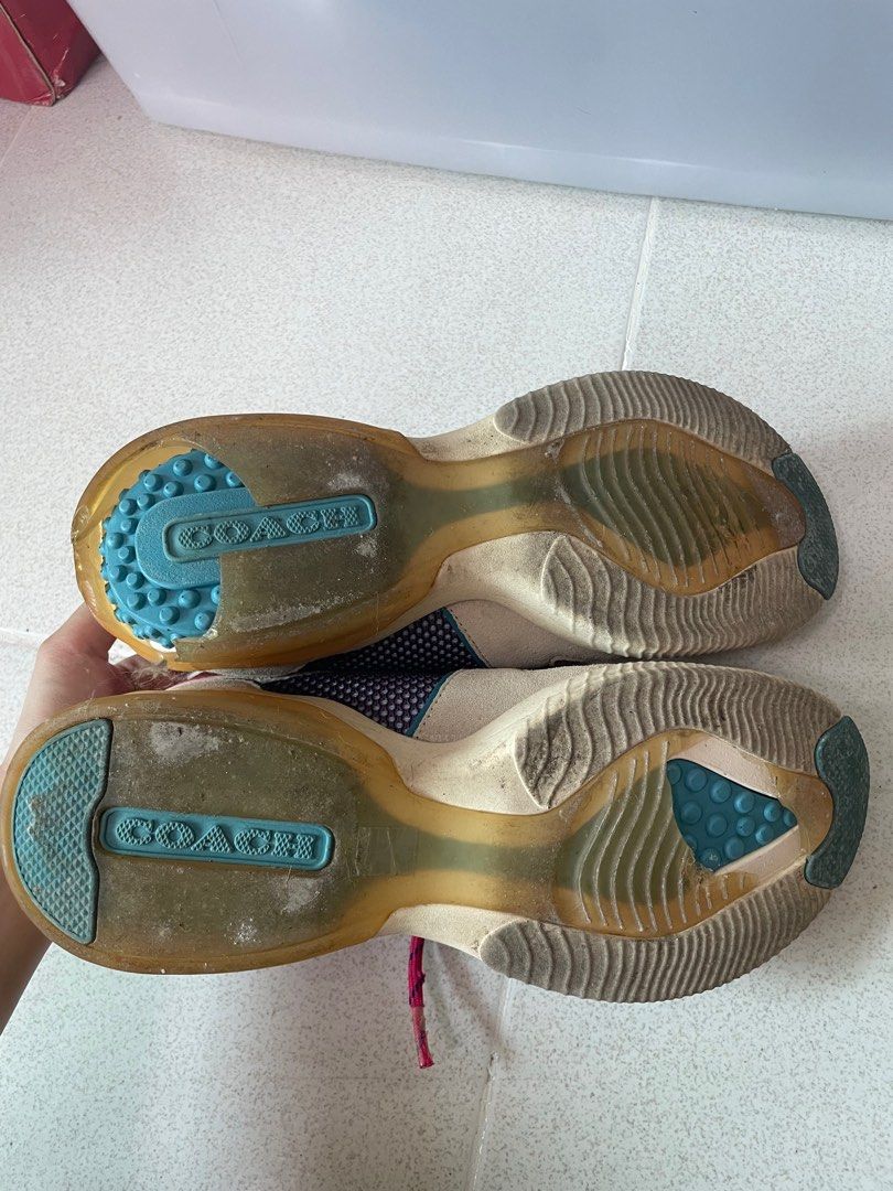 Coach women's sneakers (Category: Sneakers) located in Dasmarinas. Submitted by glamsofmerci (Listing ID 1438926701, Image 3). Description: Mas major defect, see picture Size US 8.5 Please manage expectations MOP: Gcash, Maya, BPI MOD: Lalamove, J&T SF to be shouldered by buyer 📍Dasmariñas, Cavite.