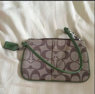 (Category: ) located in . Submitted by leonnnn (Listing ID 1438989500, Image 1). Description: .