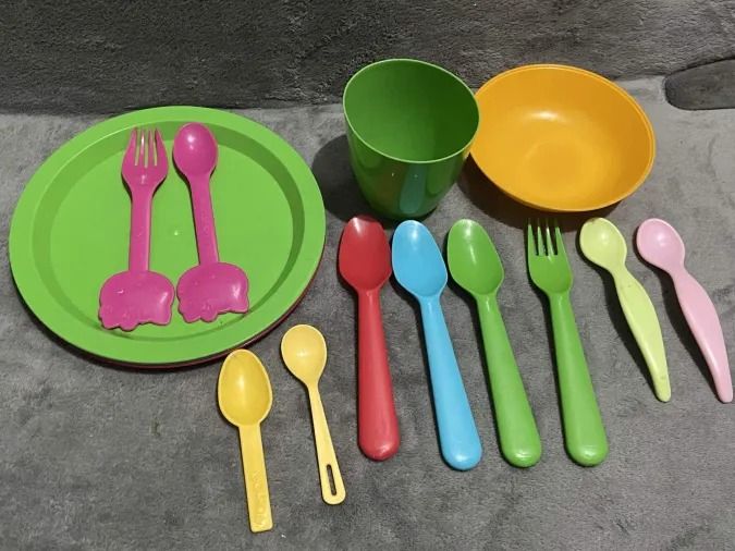Colorful Plastic Dinnerware Plate Set take all anik anik bundle set (Category: Dinnerware & Cutlery) located in Valenzuela. Submitted by feur.u (Listing ID 1439015045, Image 1). Description: - Complete kids' dining set - Includes: three plates, yellow bowl, green cup, assorted spoons and forks - Made of durable, easy-to-clean plastic - Ideal for kids or picnics .