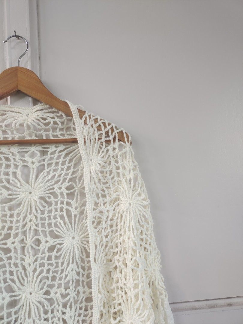 Crochet shawl (Category: Others Tops) located in Manila. Submitted by cw.fits (Listing ID 1438984489, Image 2). Description: .