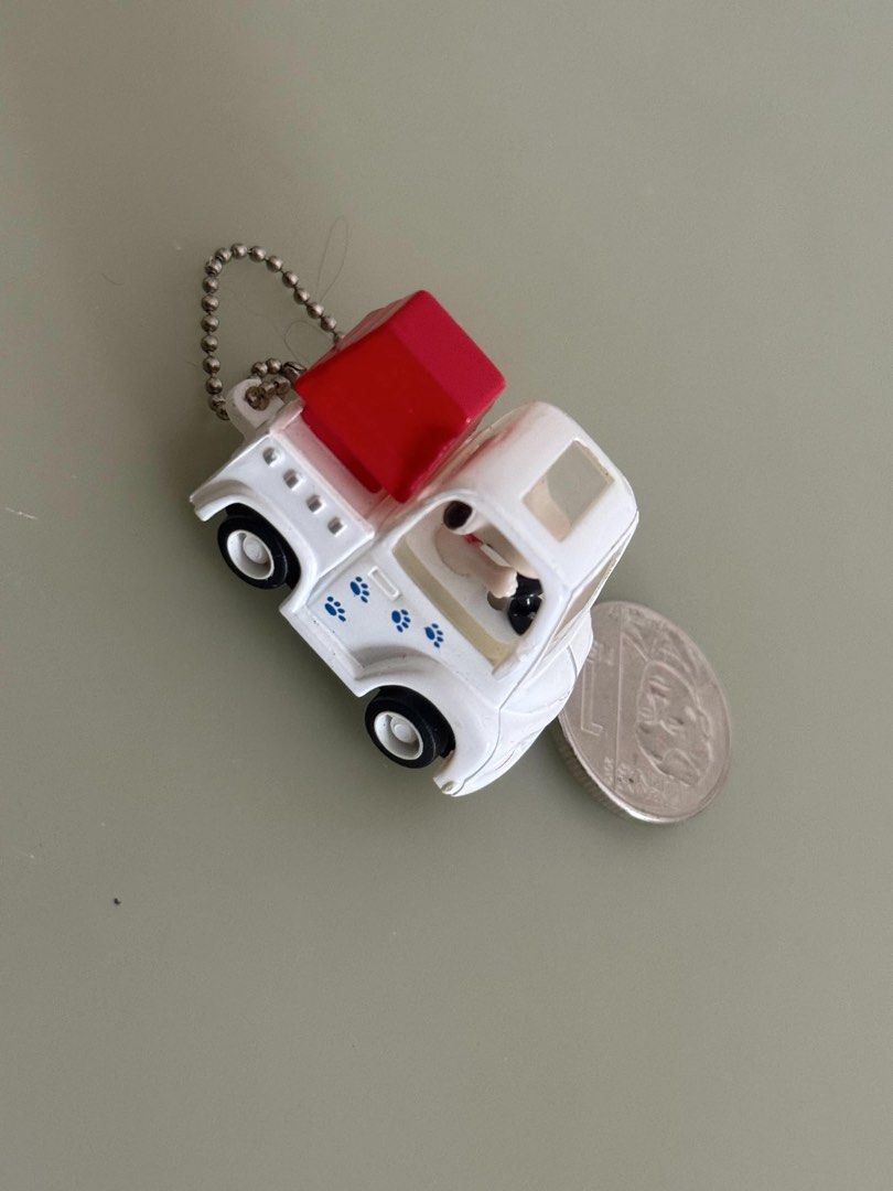 Cute mini snoopy bus keychain japan (Category: Character Goods) located in Manila. Submitted by clevertiger.15429d (Listing ID 1438993907, Image 2). Description: .