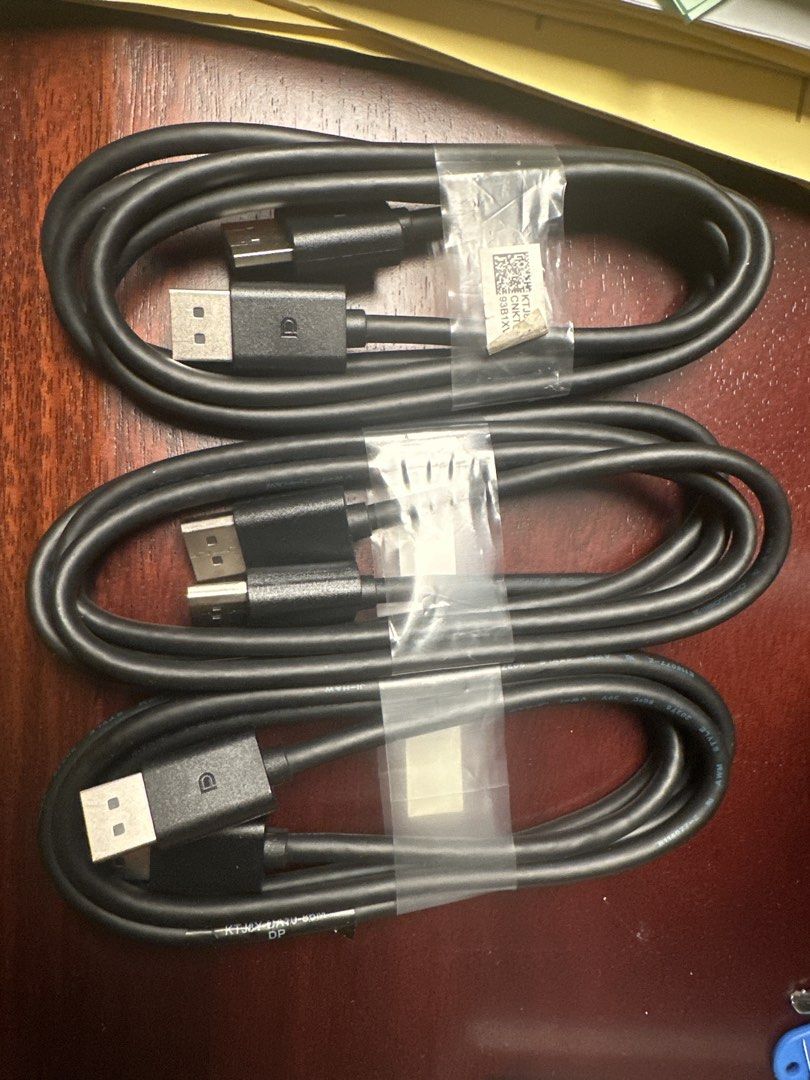 DisplayPort to DisplayPort Cables459542059528366080