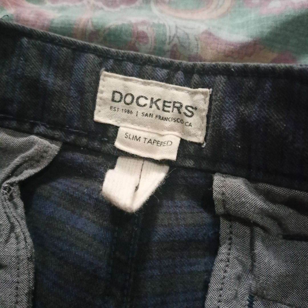Dockers Pants (Category: Jeans) located in Cabanatuan. Submitted by flipmopickmo (Listing ID 1438893004, Image 2). Description: - Dimes: W-30/32 L-40.5 - Leg Opening: 7 - 9.5/10 or Better - No issues - No flaws - Color may vary due to lighting ✨⚡ - Message me for more information 📨📩.