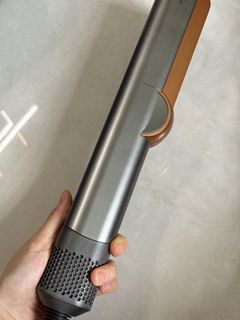 （分類：）位於 。 由 umi.dutyfree 提交（商品編號 1438910676，圖片 1）。簡介： 。